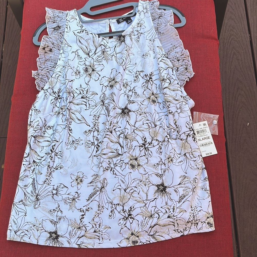 NWT INC International Concepts Flutter sleeves top Size XL